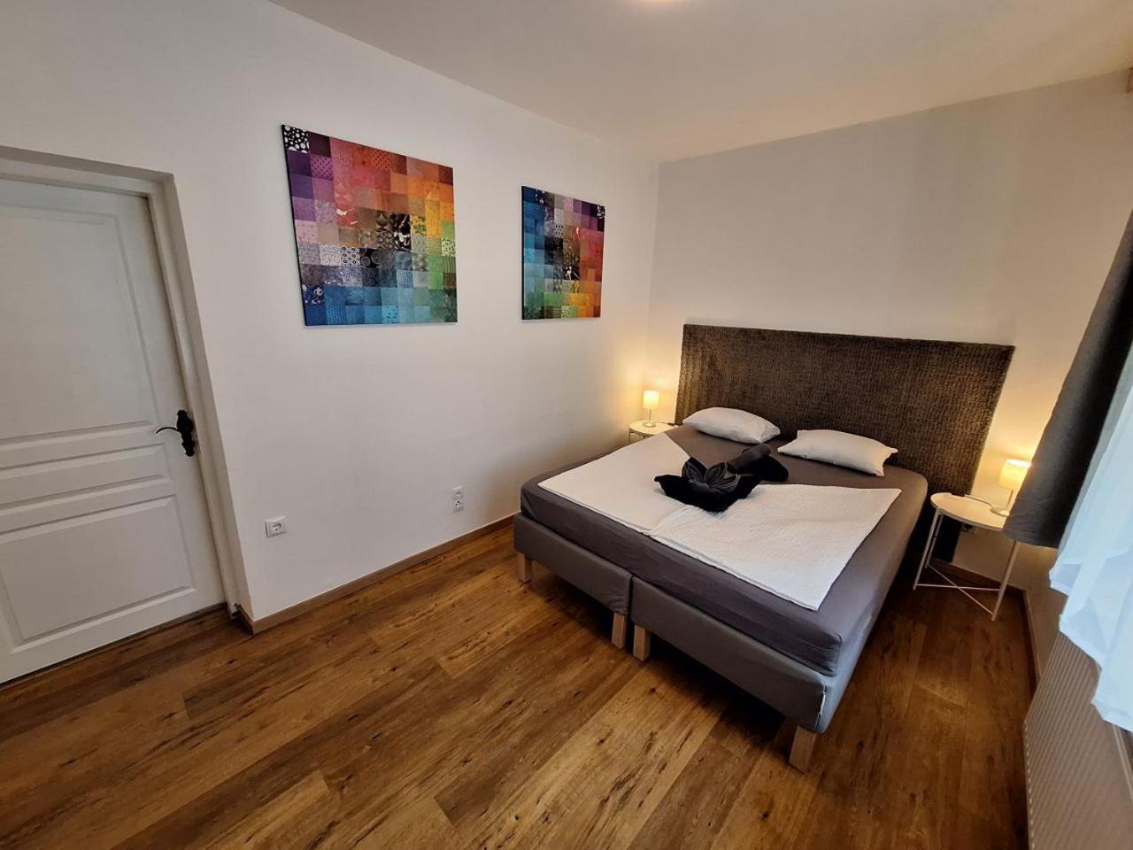 Flataid Gaestehaus Graschi - Steinbergstrasse Graz Luaran gambar